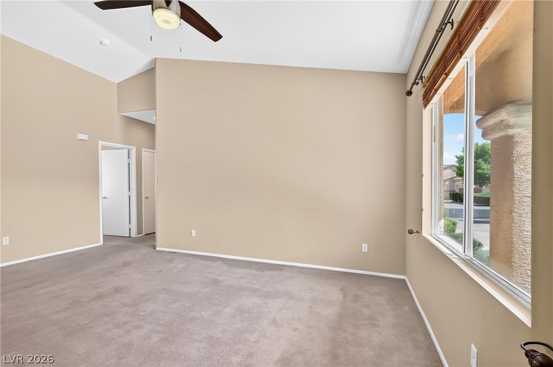 1459 Summer Glow Avenue — photo 5