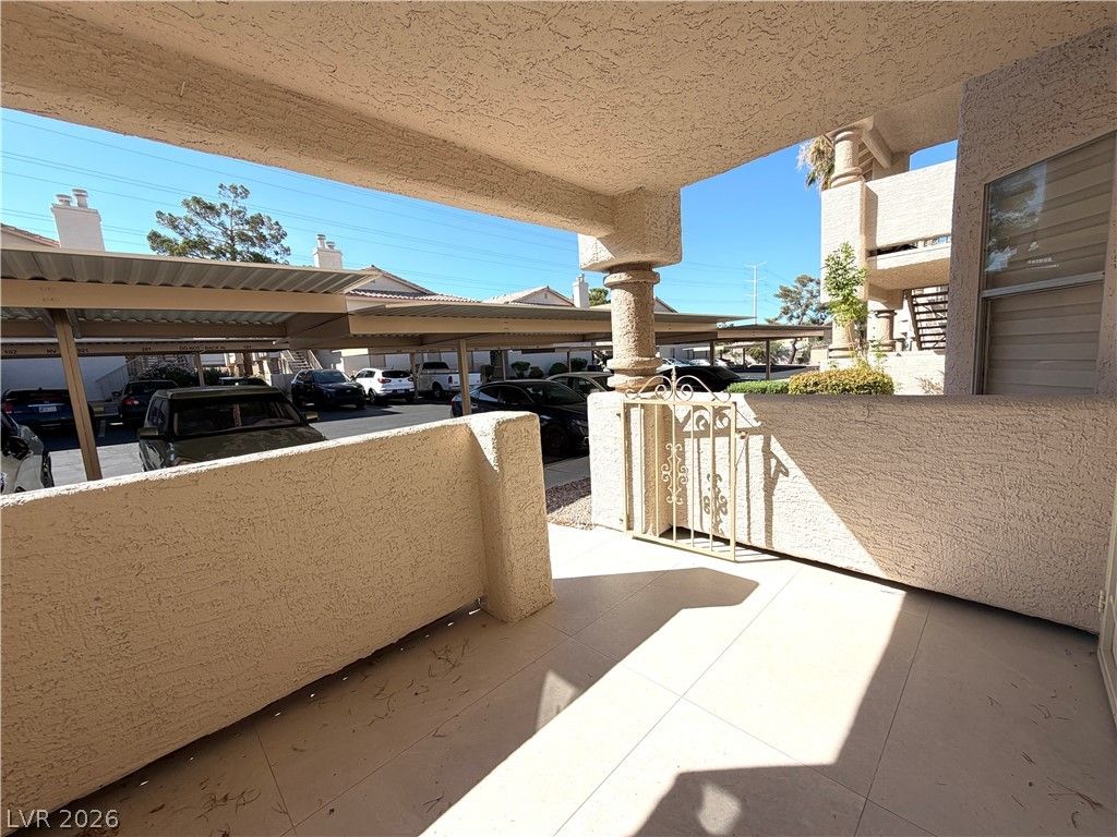920 Rockview Drive 101 — photo 2