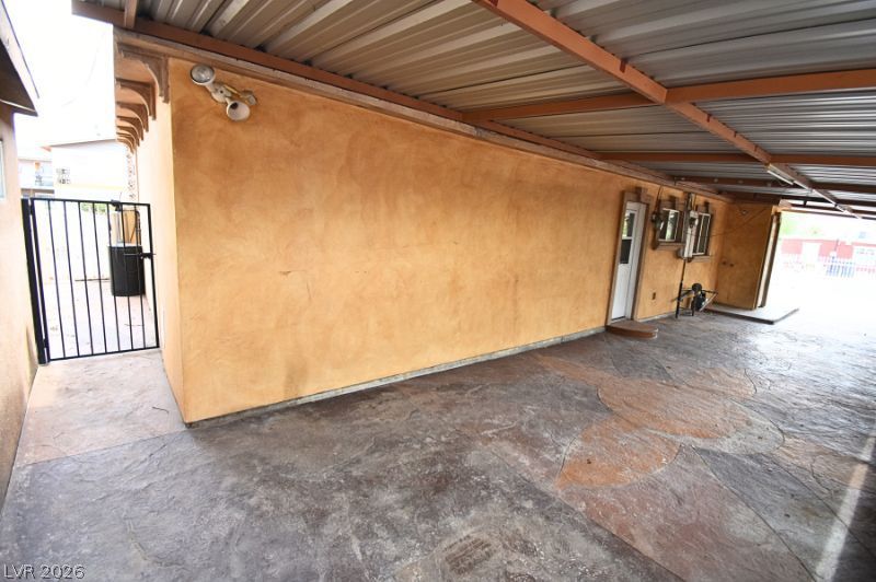 2212 Wengert Avenue — photo 5 of 15