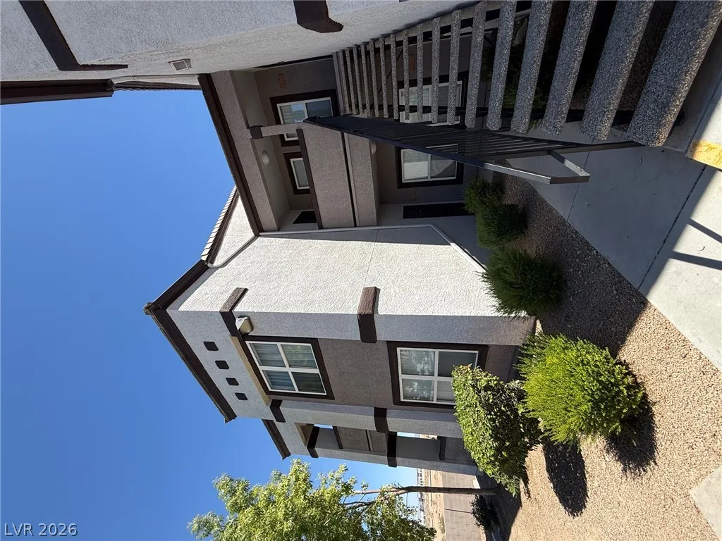 7255 West Sunset Road 2149 — photo 2