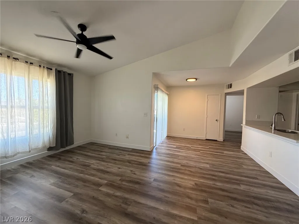 7255 West Sunset Road 2149 — photo 4