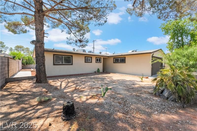 5317 Lytton Avenue — photo 3