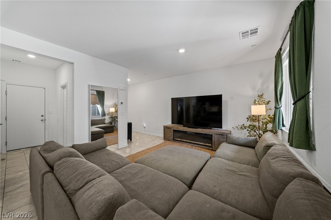 1543 Eliana Crossing Place — photo 3