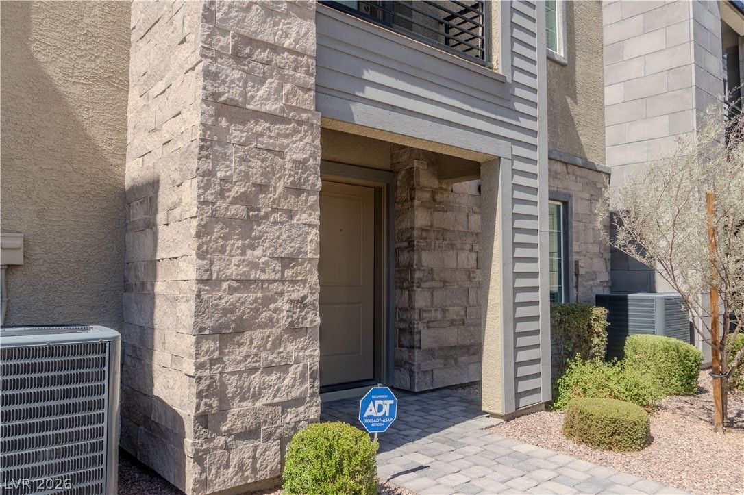 1120 Tektite Avenue — photo 5