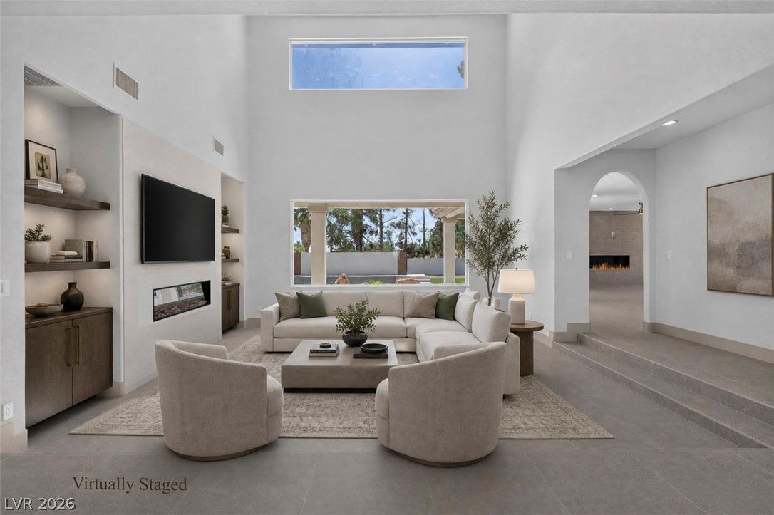 1504 Silver Oaks Street — photo 2