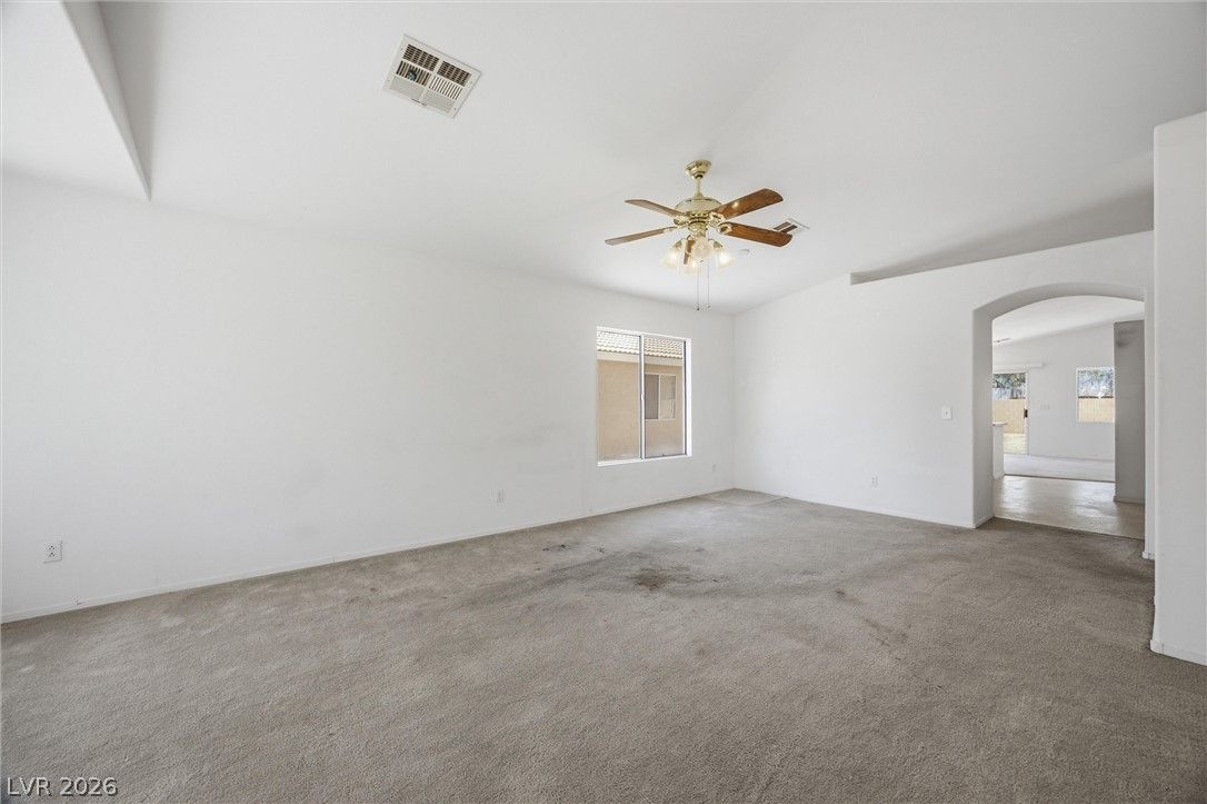 2675 Whisper Ridge Street — photo 3