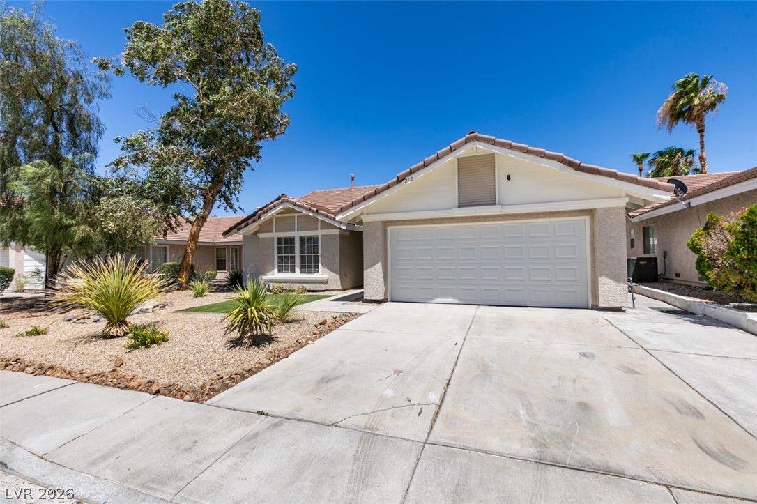 272 Grand Teton Drive — photo 2