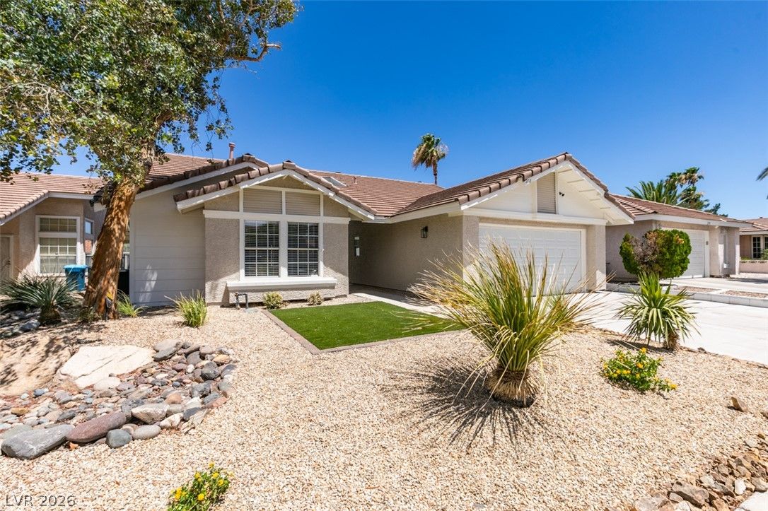272 Grand Teton Drive — photo 3