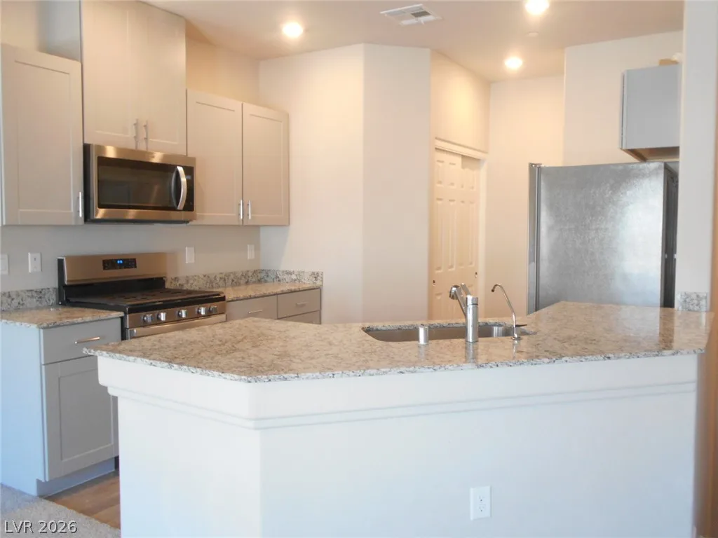 4655 Moonbow Avenue 101 — photo 5