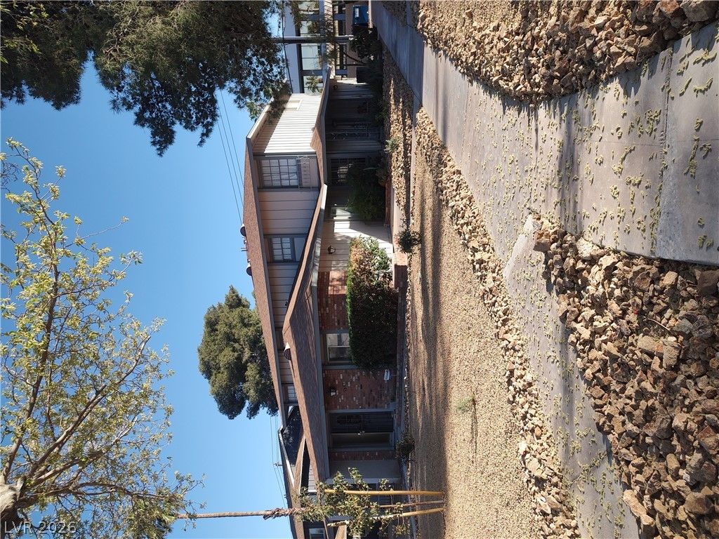 1507 Elizabeth Avenue 2 — photo 1
