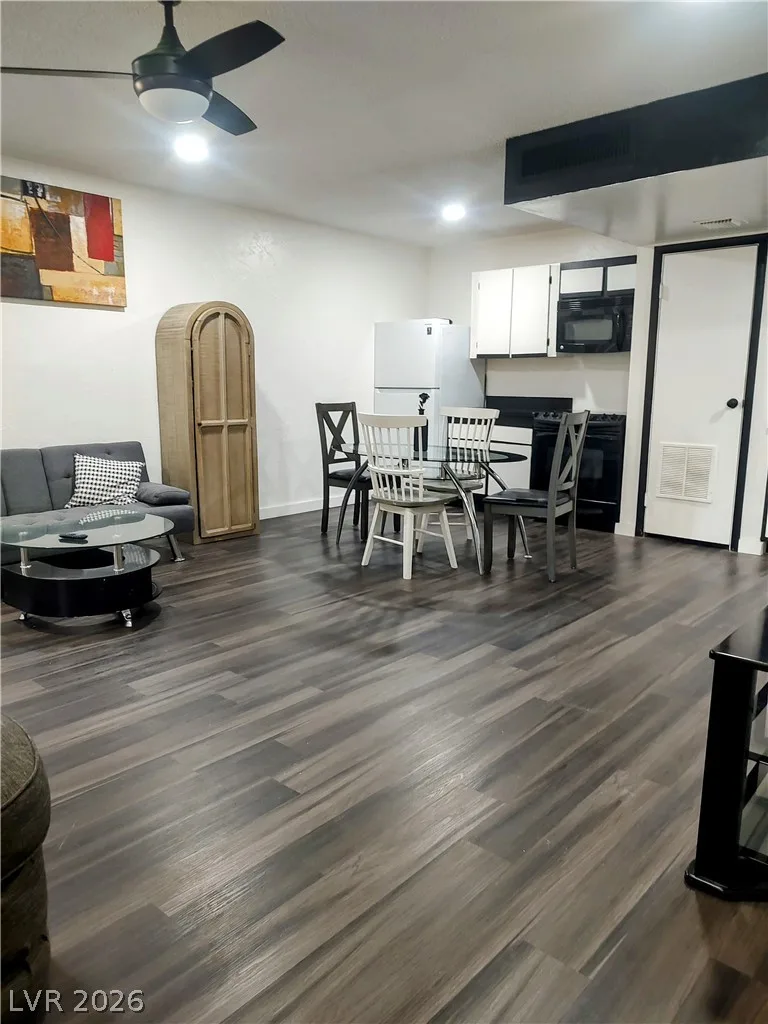 1507 Elizabeth Avenue 2 — photo 2