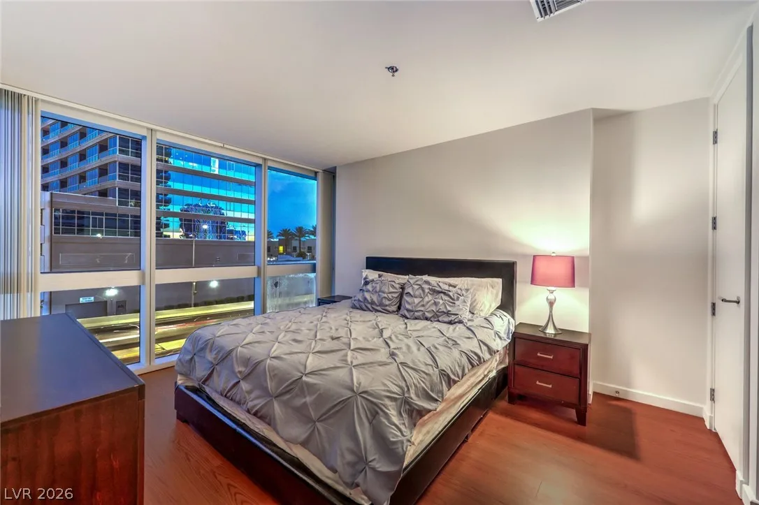 4471 Dean Martin Drive 307 — photo 4