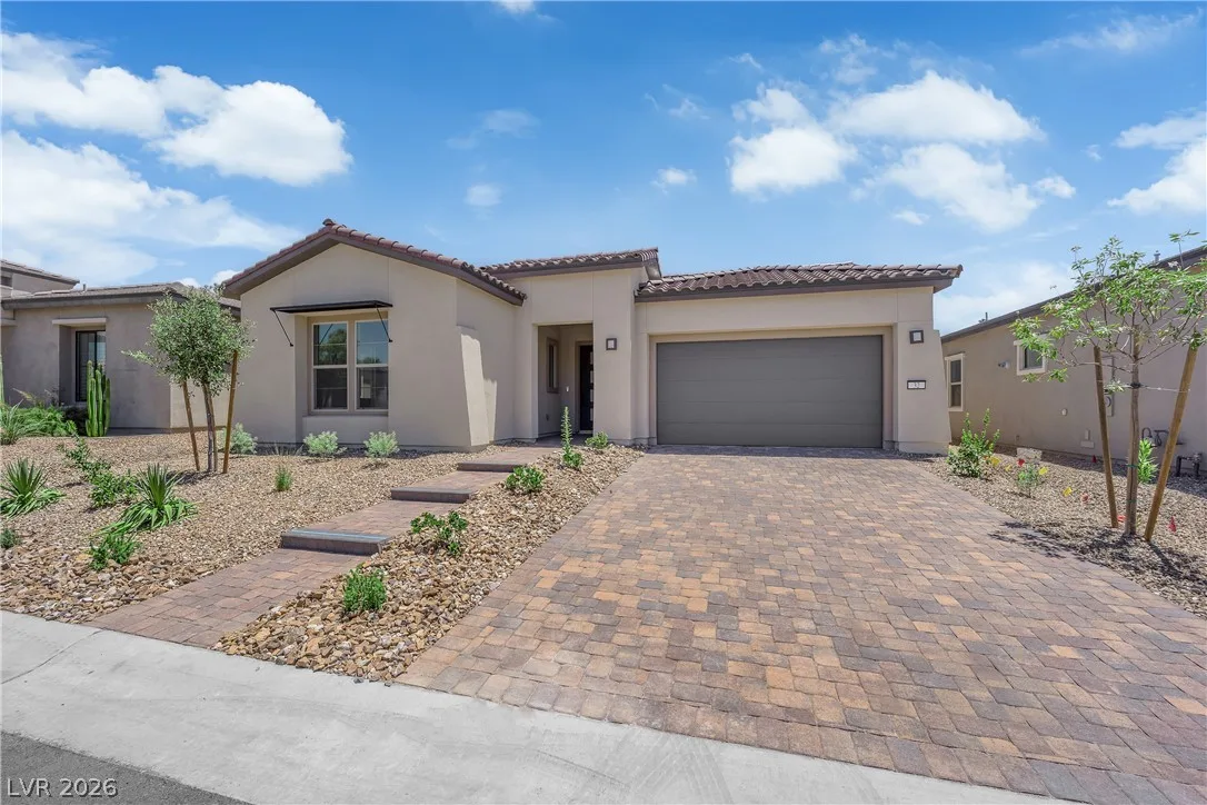 32 Stone Yucca Court — photo 3