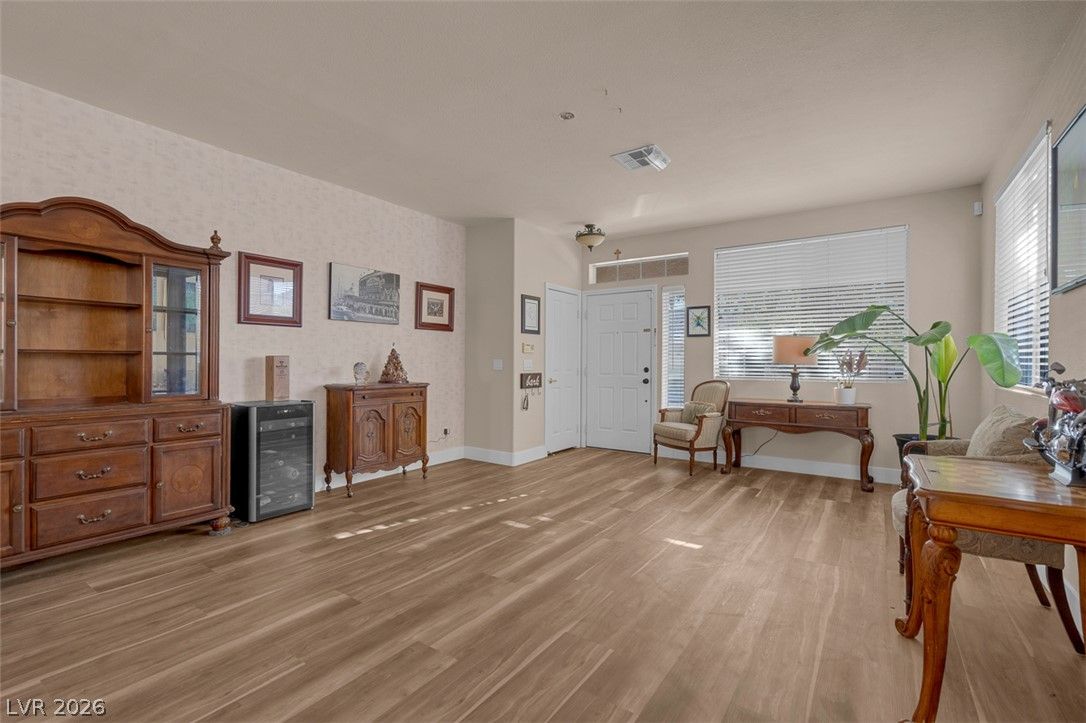 278 Tropic Tan Court — photo 3