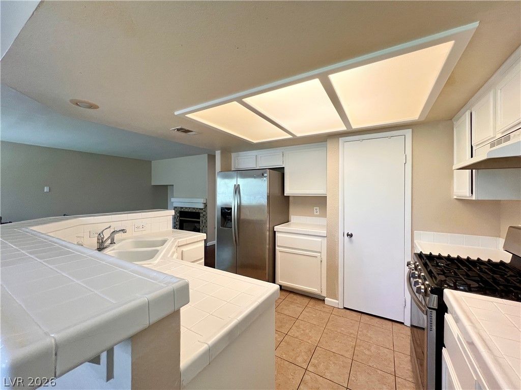 9524 Rancho Palmas Drive — photo 5
