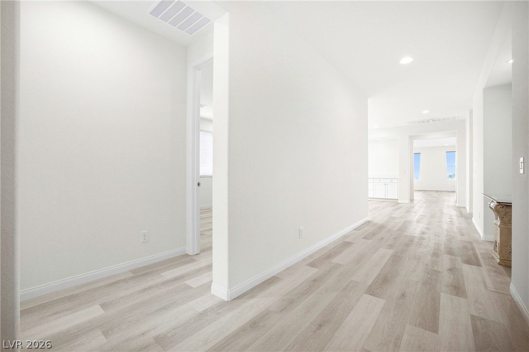 4732 Amazing View Street — photo 4