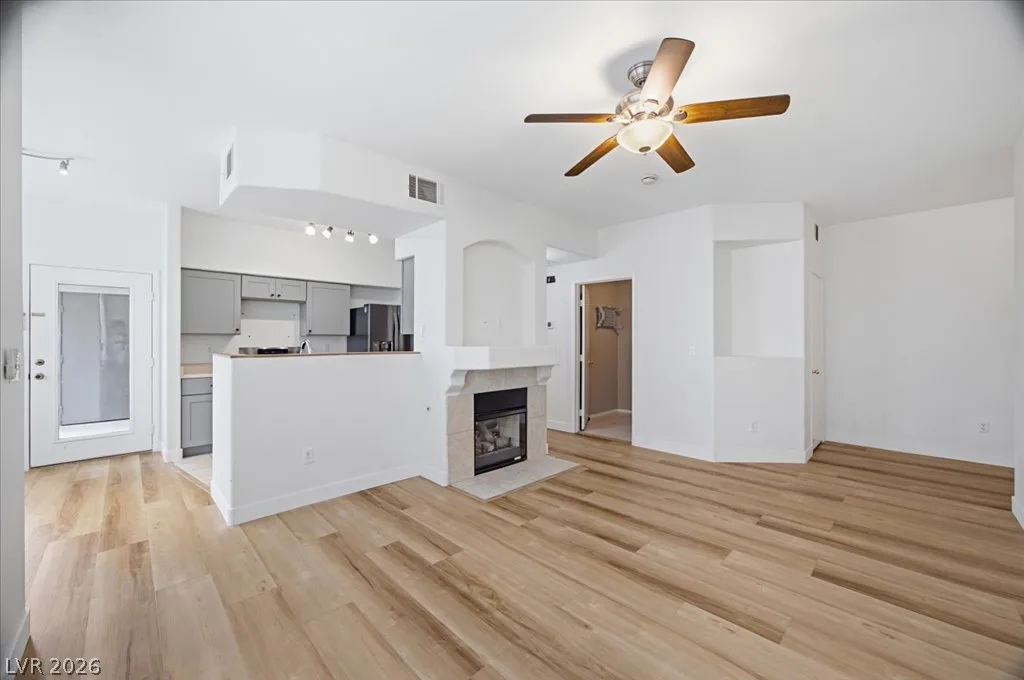 9050 West Warm Springs Road 1033 — photo 2 of 26