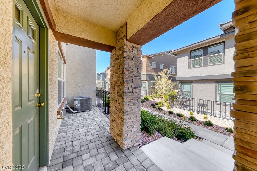 344 Pacific Sparrow Avenue — photo 5