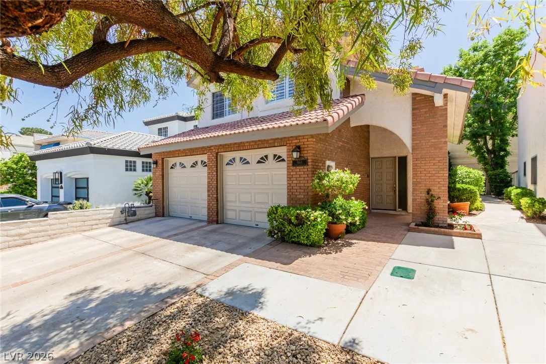 861 Vegas Valley Drive — photo 3