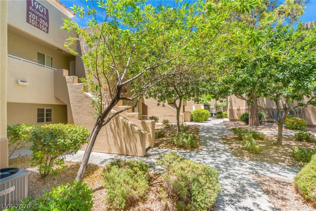 1901 Rio Canyon Court 102 — photo 2 of 23
