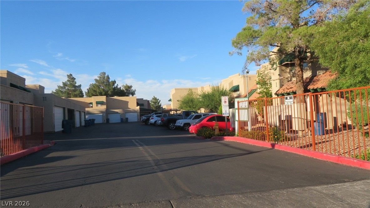 6750 DEL REY Avenue 166 — photo 2