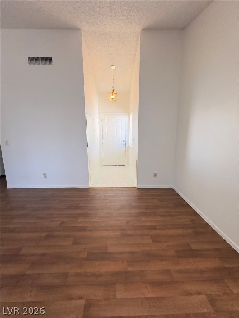 2104 Havelina Street — photo 5 of 31