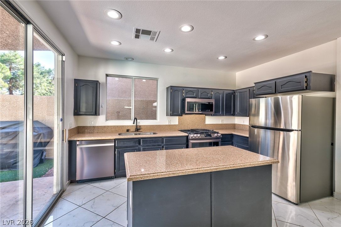 908 Siena Hills Lane — photo 5 of 15