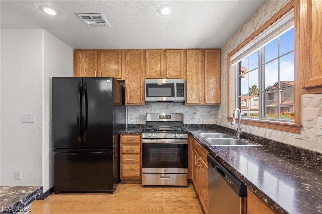 3023 Ocean City Court — photo 3