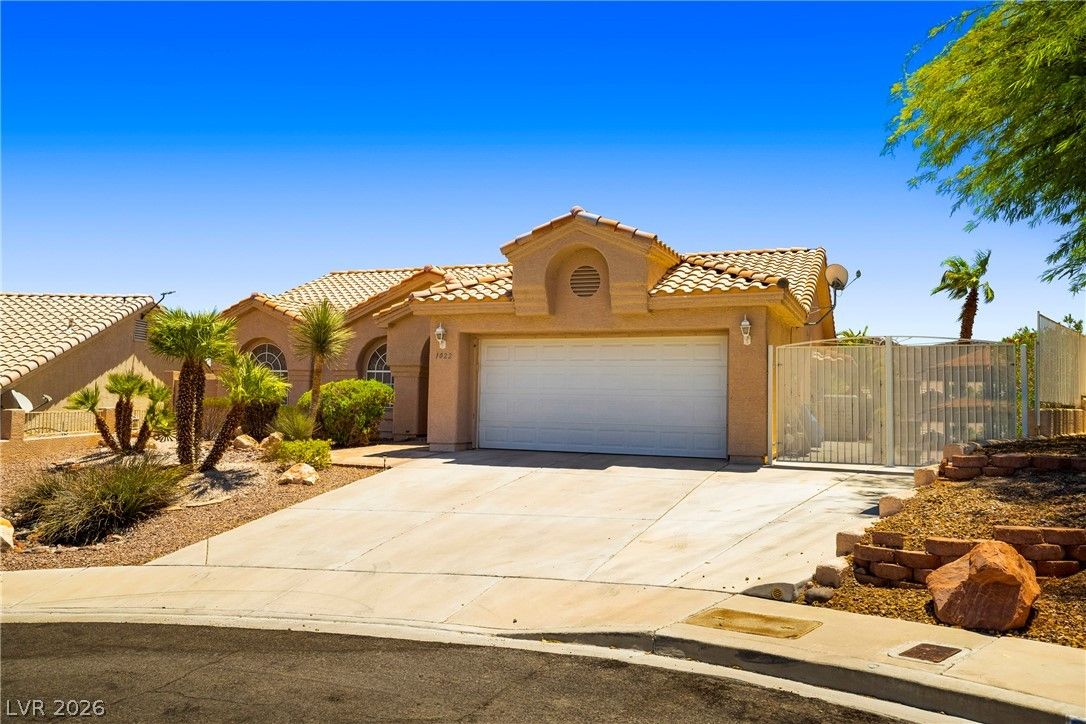 1022 Majesty Court — photo 3
