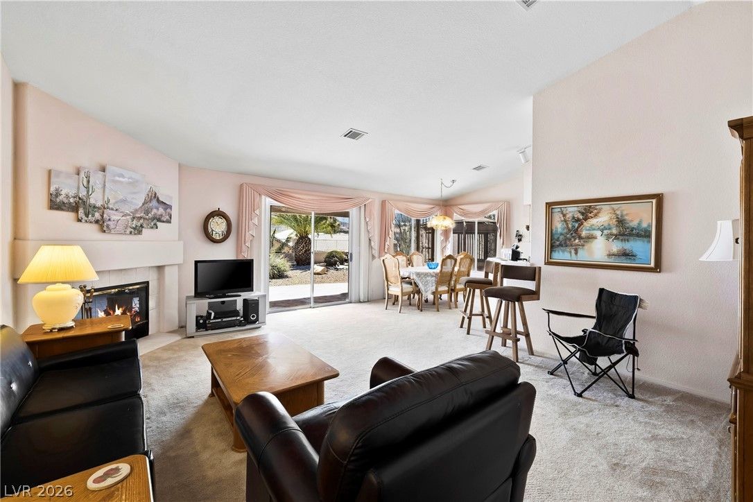 1022 Majesty Court — photo 4