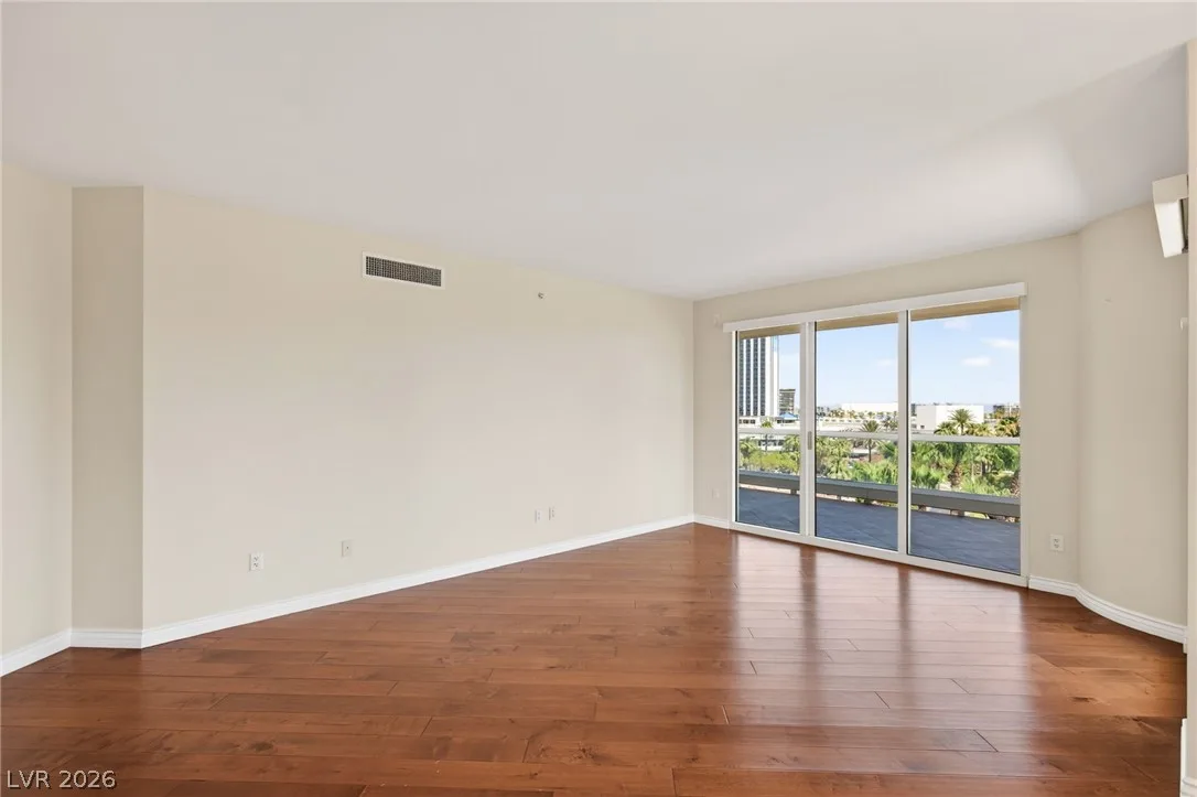 2857 Paradise Road 505 — photo 5