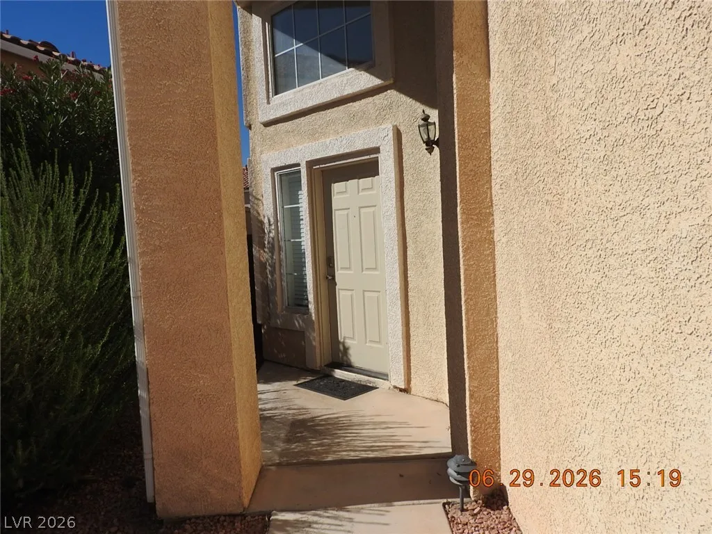 742 ENDICOTT Court — photo 3