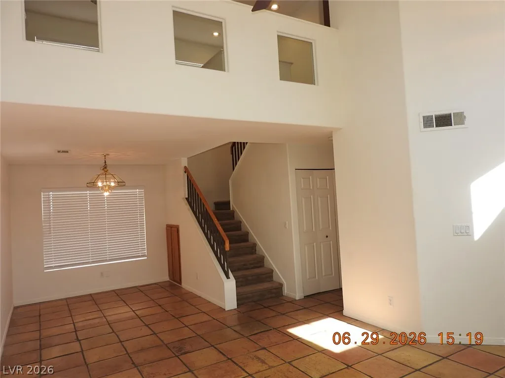 742 ENDICOTT Court — photo 5