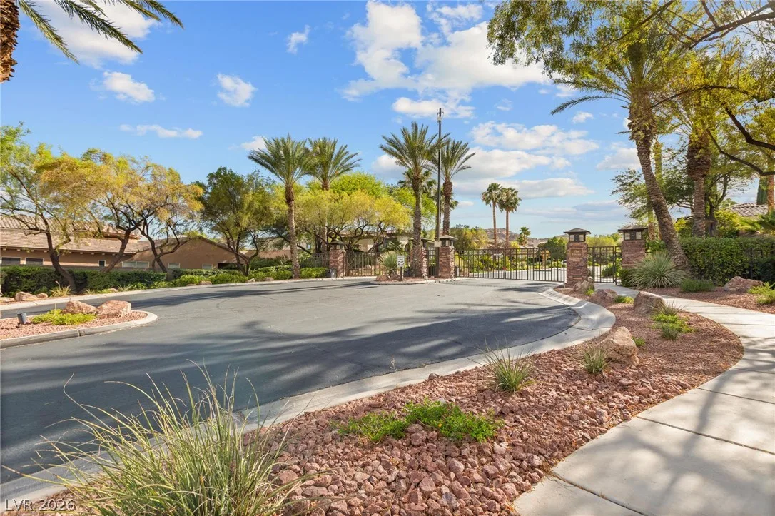 2259 Green Mountain Court — photo 2
