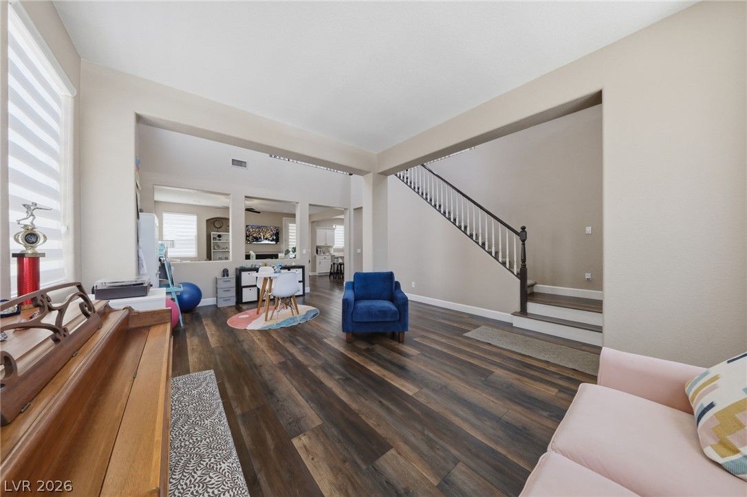 2431 Allegretto Avenue — photo 5 of 28
