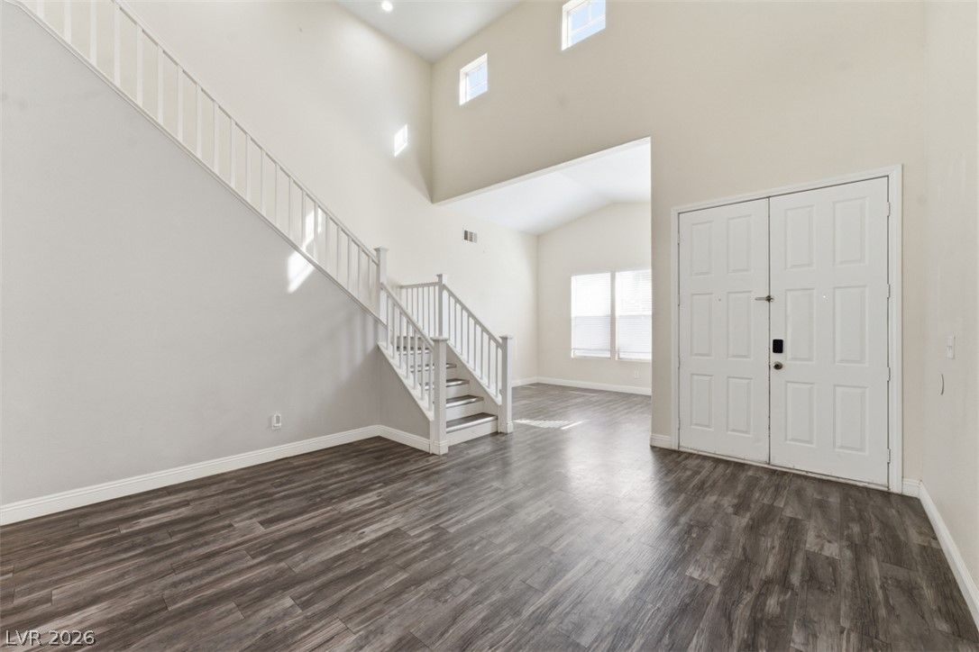 742 Canfield Point Avenue — photo 5
