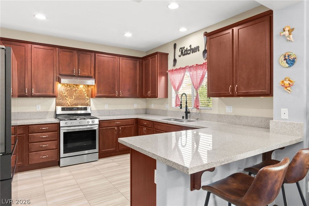 5503 Jett Canyon Street — photo 3