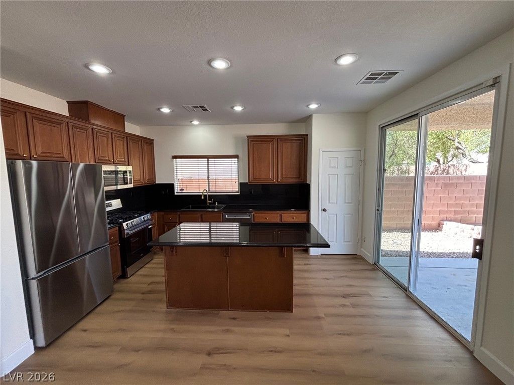 4900 Naff Ridge Drive — photo 3