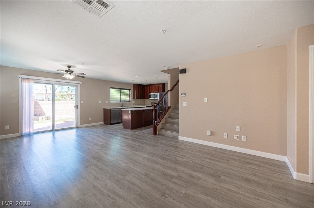 1060 Paradise Coach Drive — photo 4