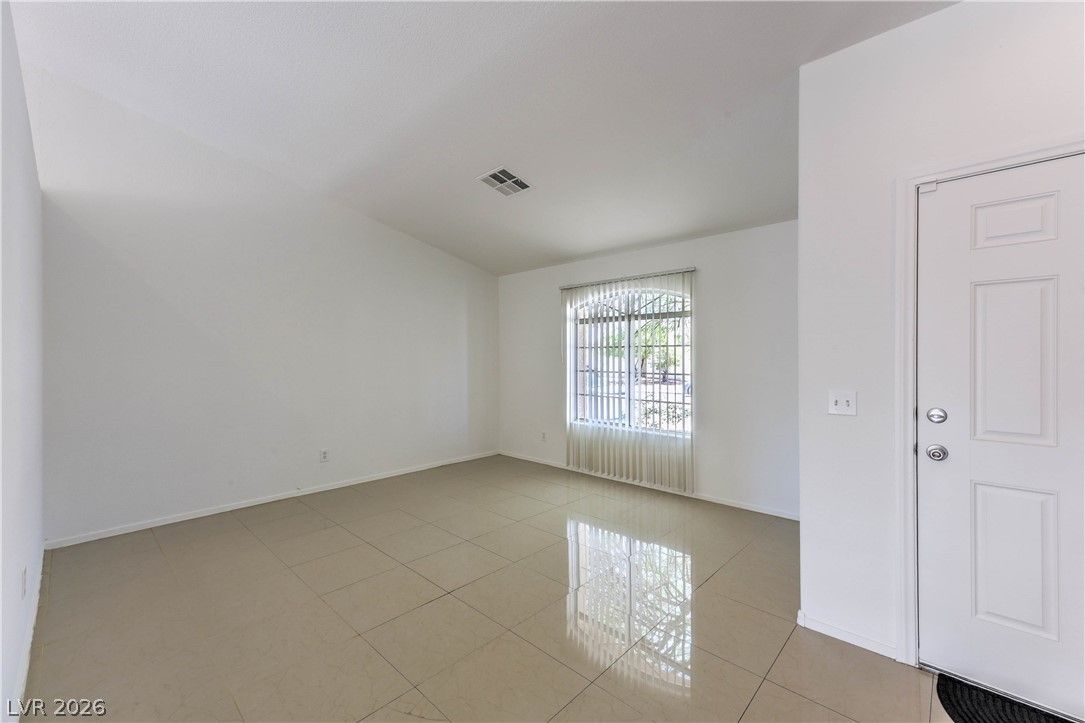 710 Turtleback Drive — photo 3