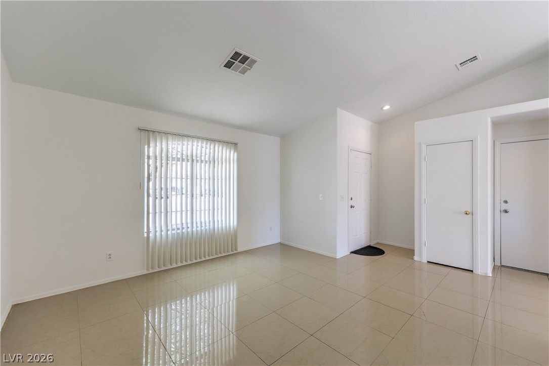 710 Turtleback Drive — photo 4