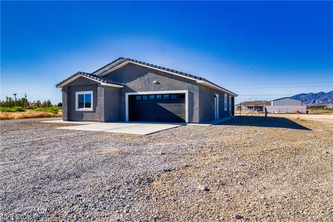 1501 Huracan Street — photo 3