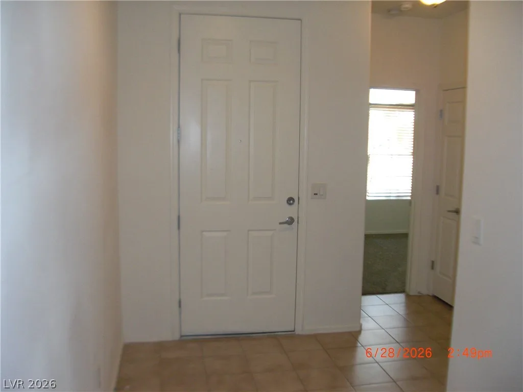 2160 Burris Hill Drive — photo 2