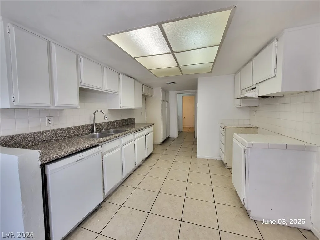 4456 Buena Vista Drive — photo 2
