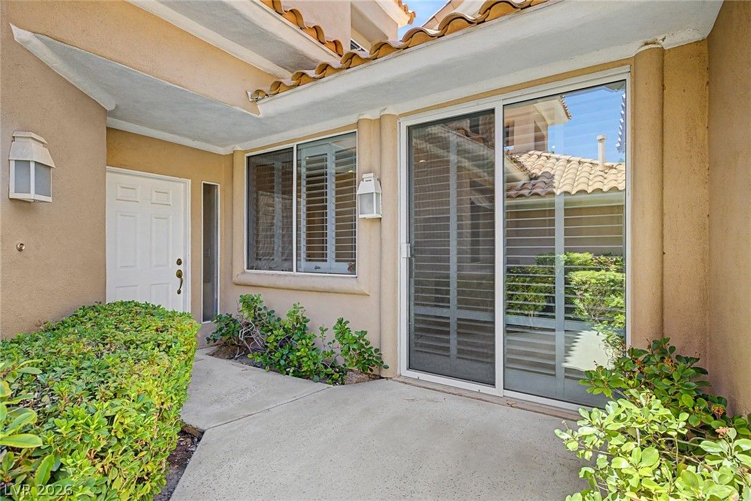 4910 Mount Pleasant Lane — photo 3