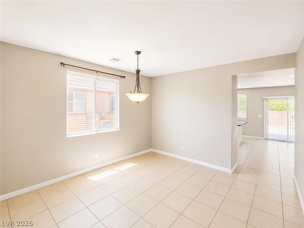 2716 Graceful Grove Avenue — photo 4