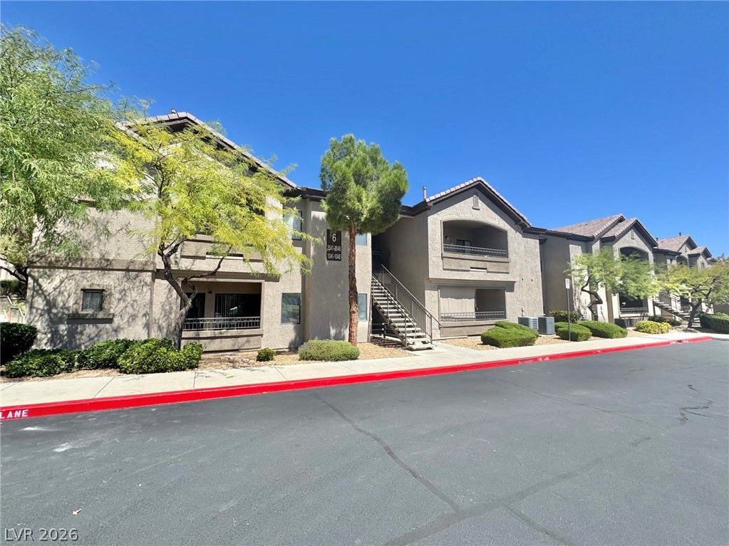 8250 North Grand Canyon Drive 2045 — photo 5