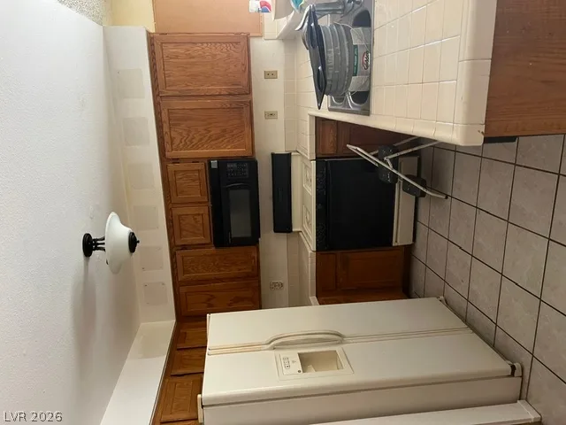 2093 Club Crest Way — photo 5 of 12