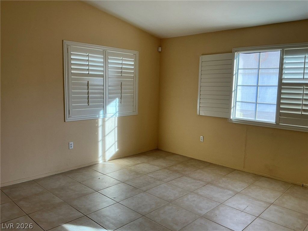 5115 Midnight Oil Drive — photo 4 of 15
