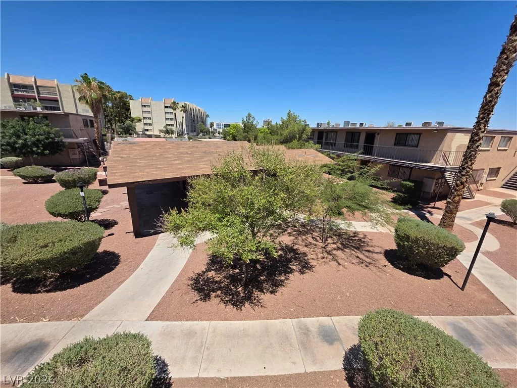 615 South Royal Crest Circle 10 — photo 4